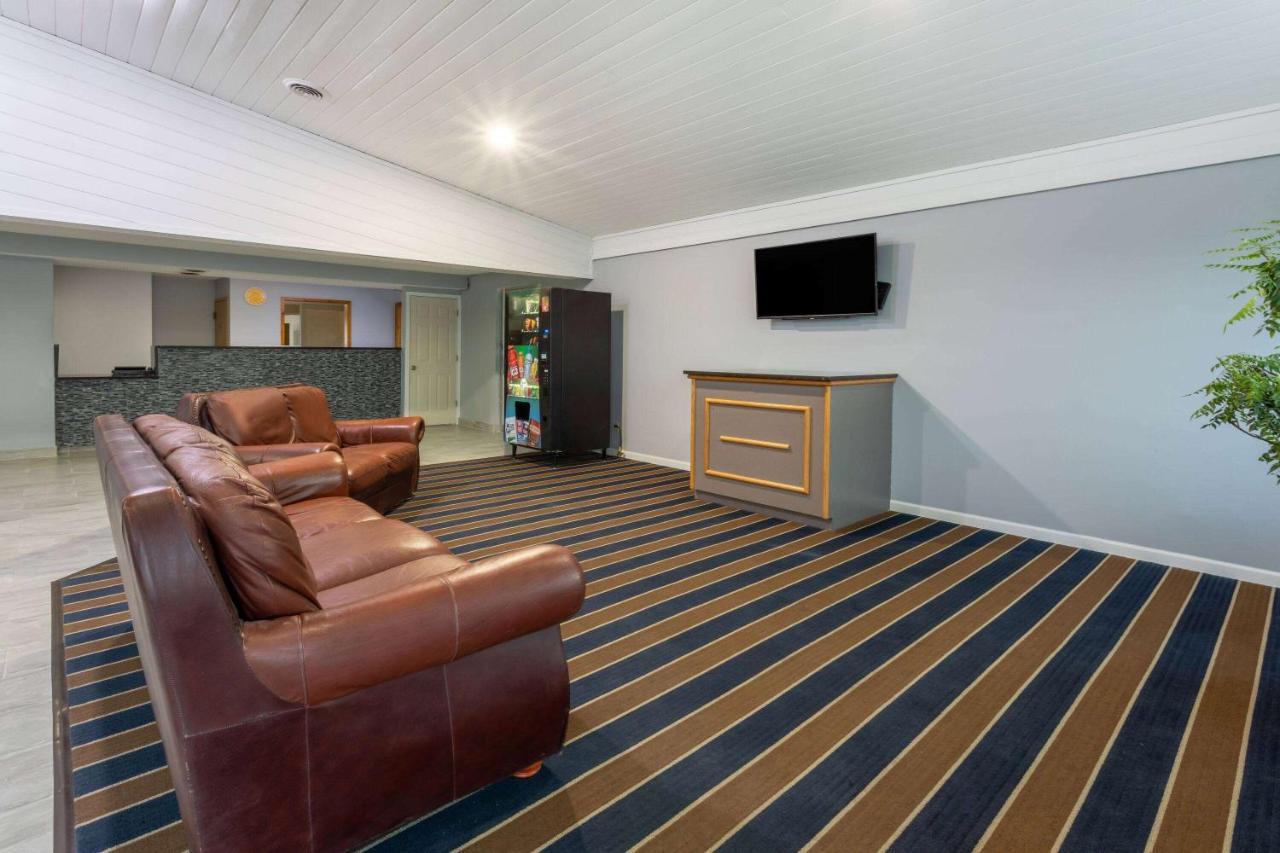 Desoto Inn & Suites Missouri Valley Εξωτερικό φωτογραφία