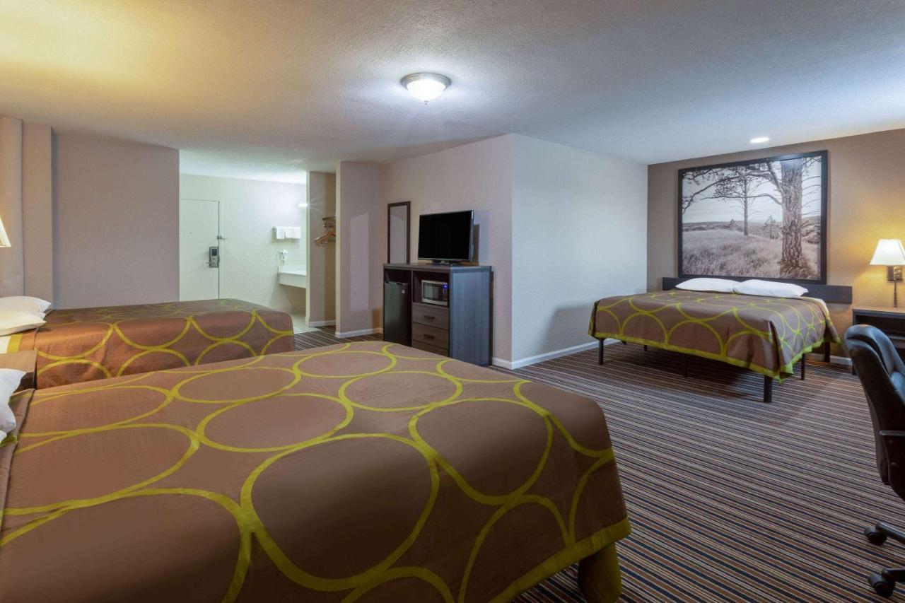 Desoto Inn & Suites Missouri Valley Εξωτερικό φωτογραφία